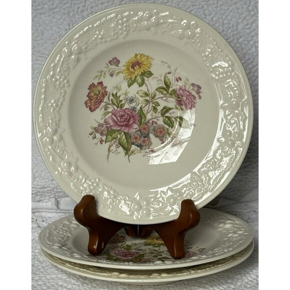 Homer Laughlin Eggshell Theme Side Bread Plates 6 Inch Set Of 3 L 44 35 - Picture 1 of 12